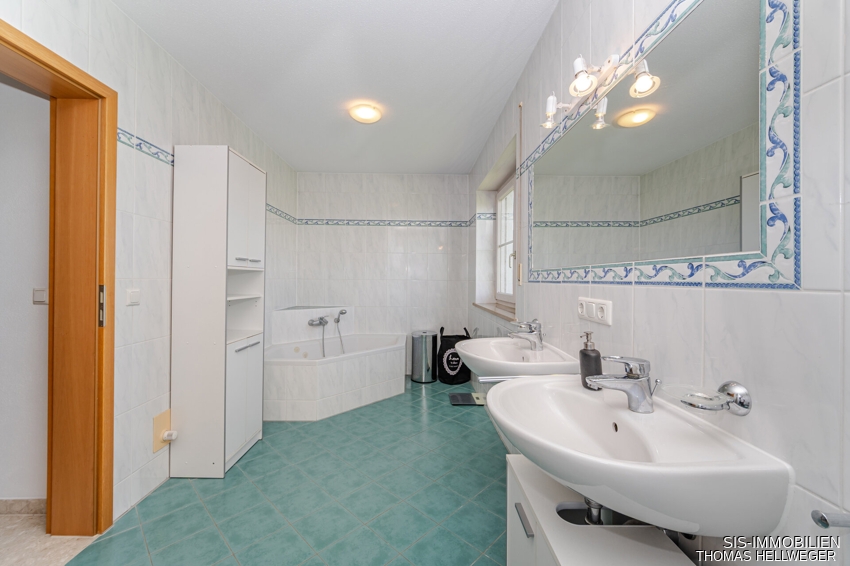 Bad im 1.OG