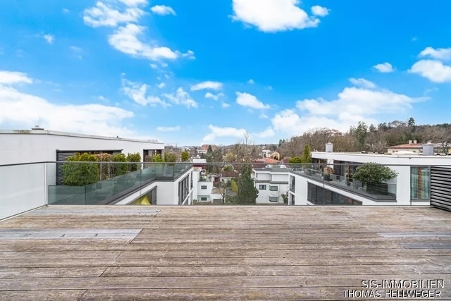 Dachterasse mit Seeblick